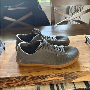 Flux Adapt Mens Trainers (Grey/Gum)